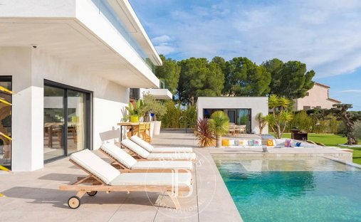 Villa in Centre, Carry-le-Rouet, France 1