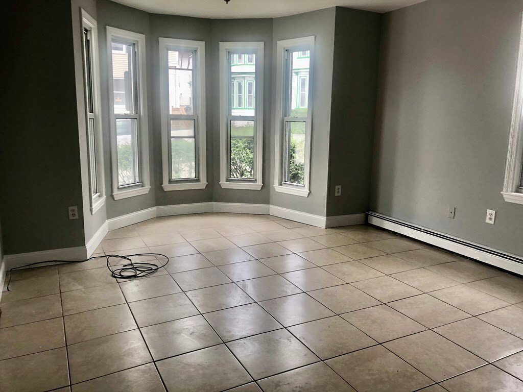 House in Lowell, Massachusetts, United States 4 - 17705729