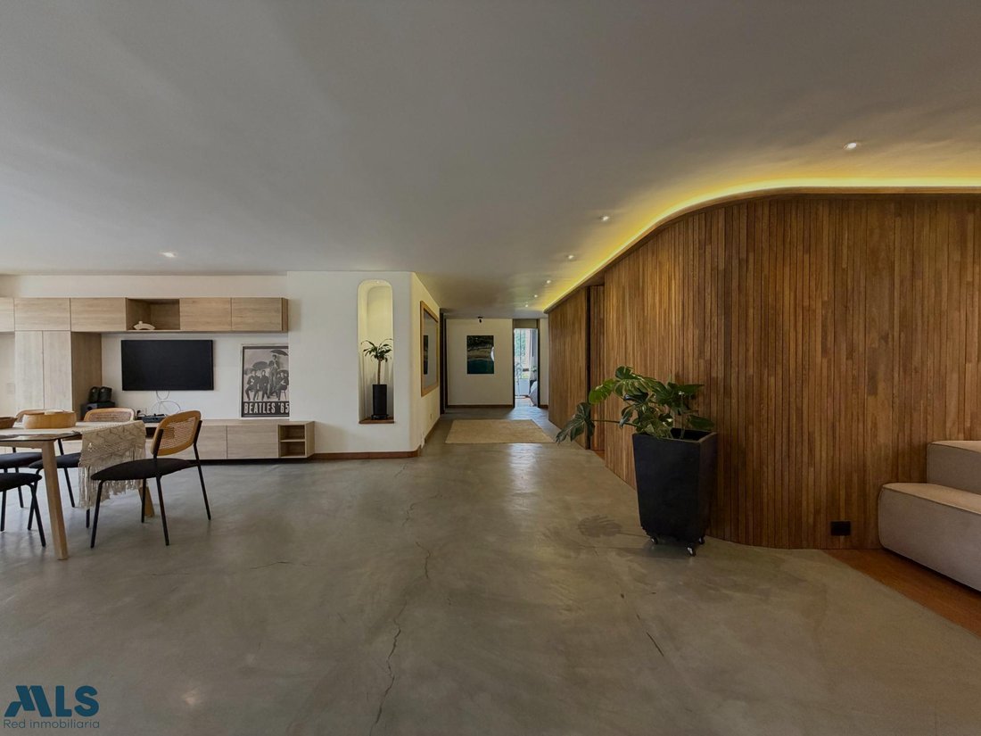 Apartment in Medellín, Antioquia, Colombia 1 - 17710797