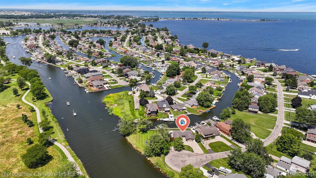 House in St. Clair Shores, Michigan, United States 3 - 17711312