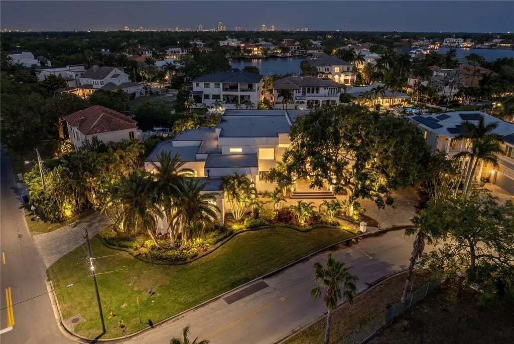 House in Tampa, Florida, United States 5 - 17718546