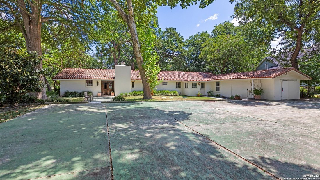House in McQueeney, Texas, United States 1 - 17708837