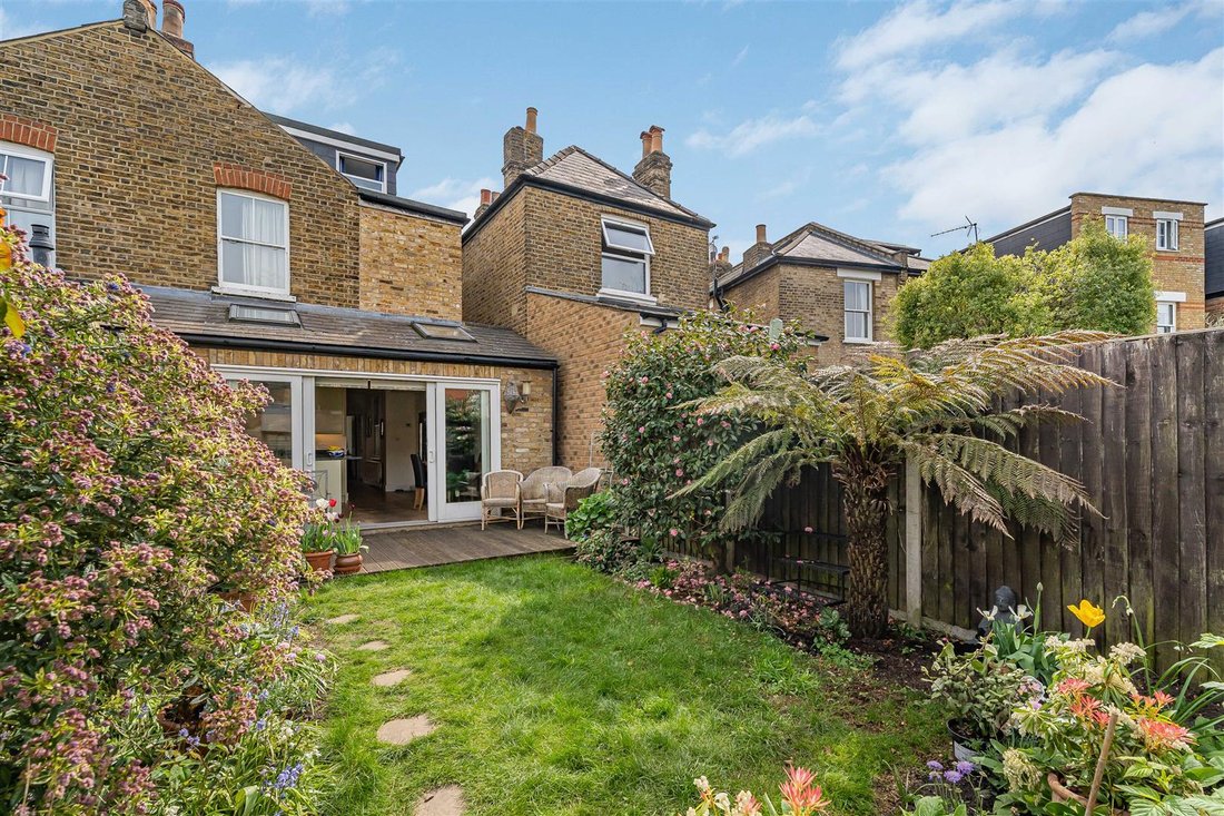 House in Kingston Upon Thames, Royal Borough of Kingston upon Thames, England 2 - 17703174
