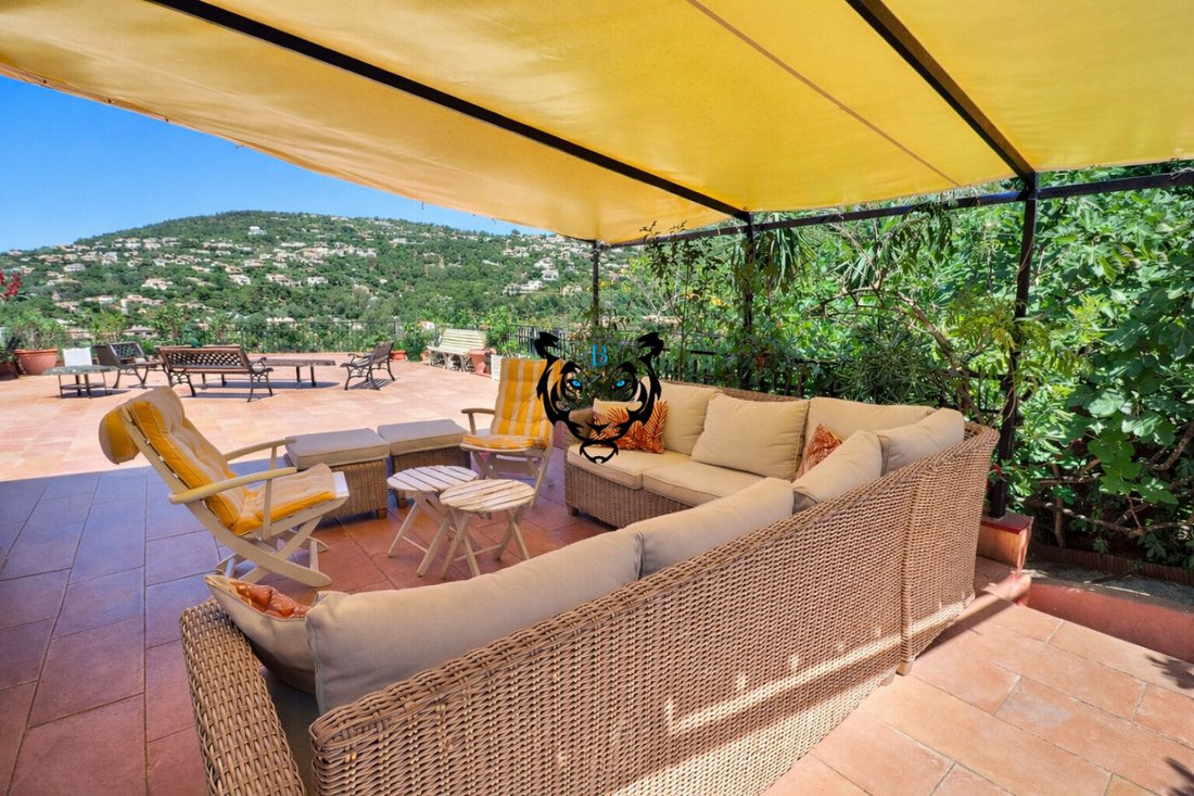 House in Ecarts, Roquebrune-sur-Argens, France 2 - 15924129