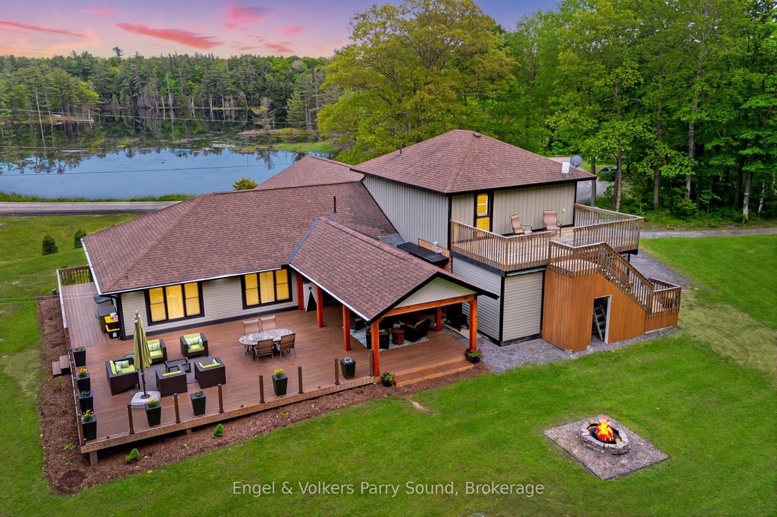House in Parry Sound, Ontario, Canada 1 - 17708028