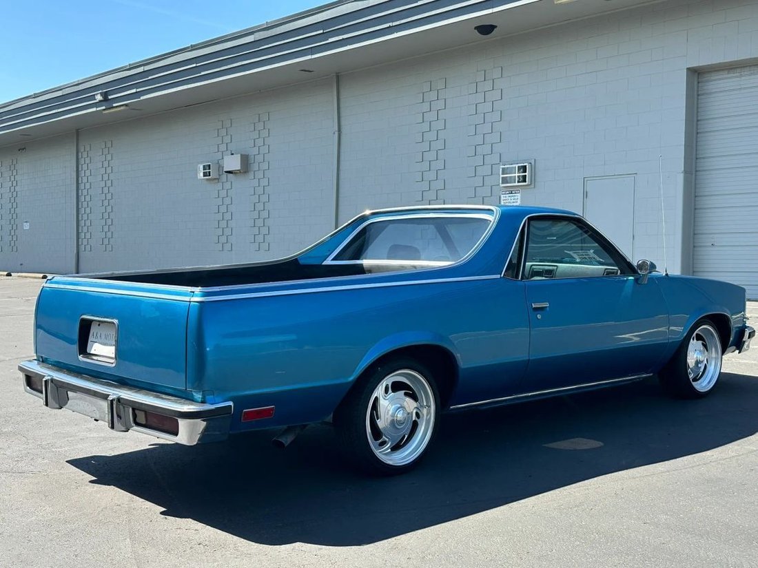 Pickup in Portland, OR, United States 5 - 15781431