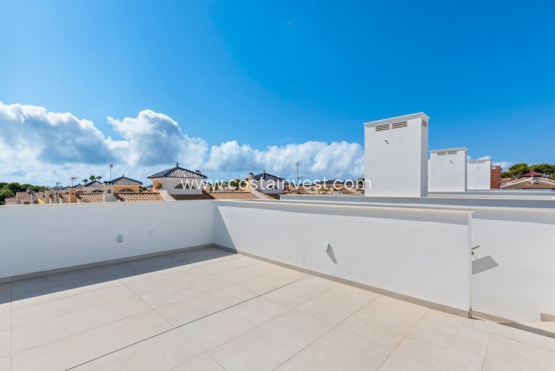Villa in Pilar de la Horadada, Valencian Community, Spain 4 - 17695427