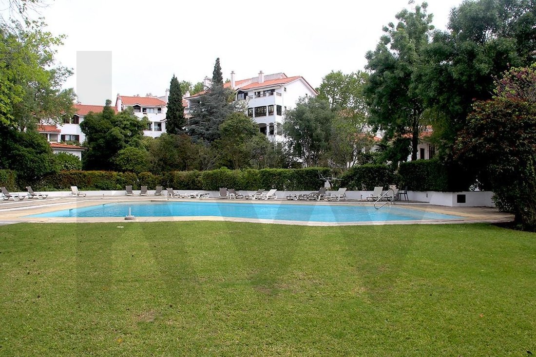 Apartment in Estoril, Cascais e Estoril, Lisbon 1 - 17338948