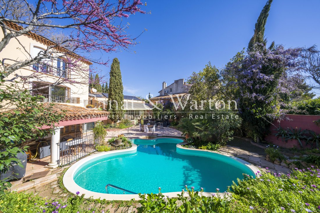 Villa in Aguillon, Toulon, France 1 - 17708685