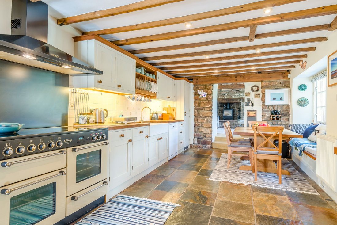 House in Devauden, Wales 5 - 17710521
