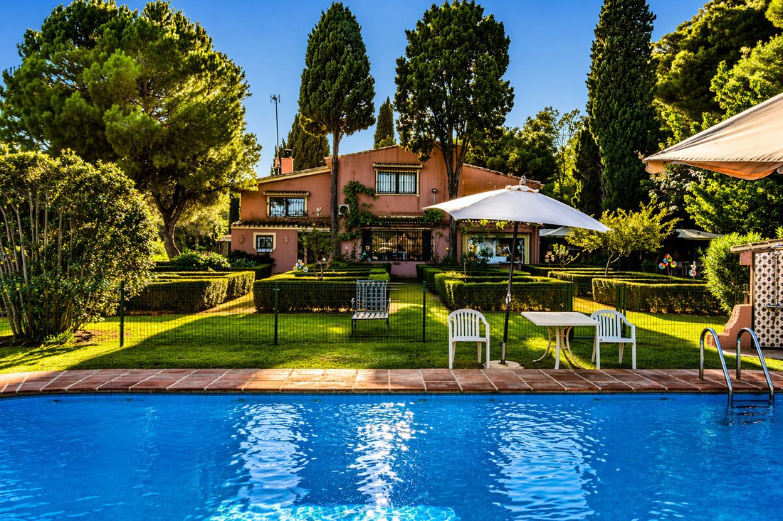 Villa in Guadalmina Baja, San Pedro de Alcantara, Spain 1 - 16795837