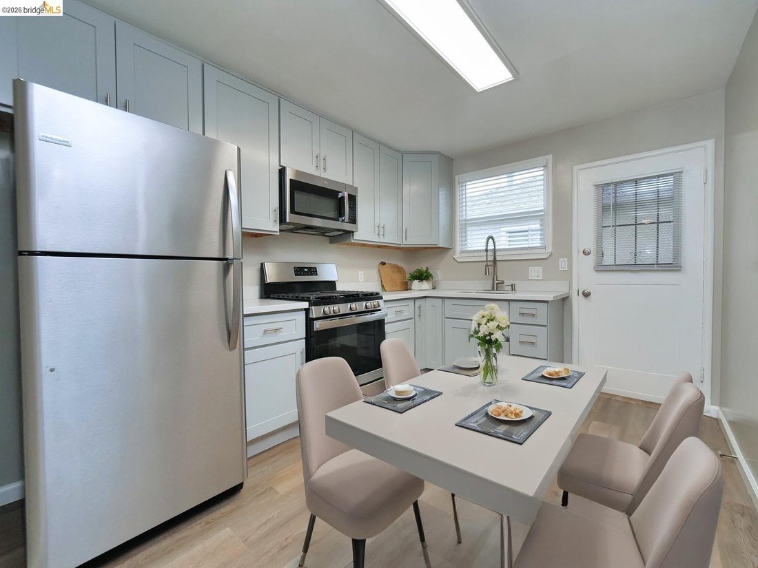 House in San Leandro, California, United States 4 - 17703067