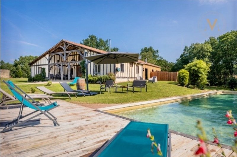 House in Thézac, Nouvelle-Aquitaine, France 1 - 17704788