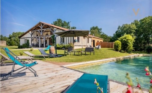 House in Thézac, Nouvelle-Aquitaine, France 1