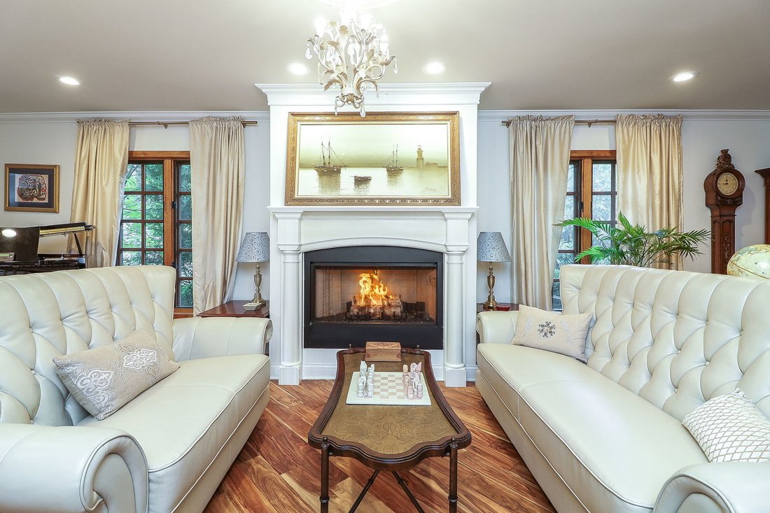 House in Oak Brook, Illinois, United States 3 - 17705776