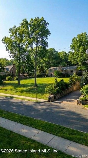 House in New York, New York, United States 1 - 17704139