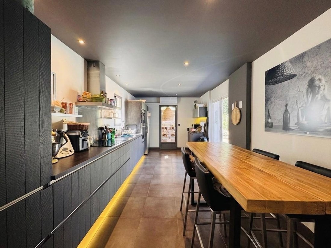 House in Arrondissement of Nimes, Occitania, France 5 - 17709806