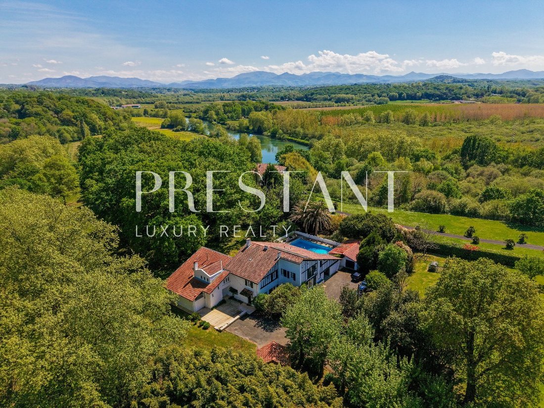 House in Bassussarry, Nouvelle-Aquitaine, France 1 - 17708706