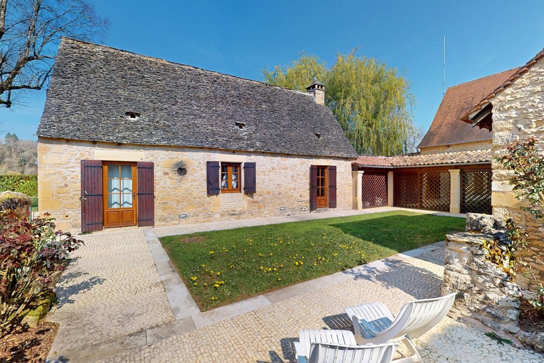 Estate in Montignac-Lascaux, Nouvelle-Aquitaine, France 1 - 17707362