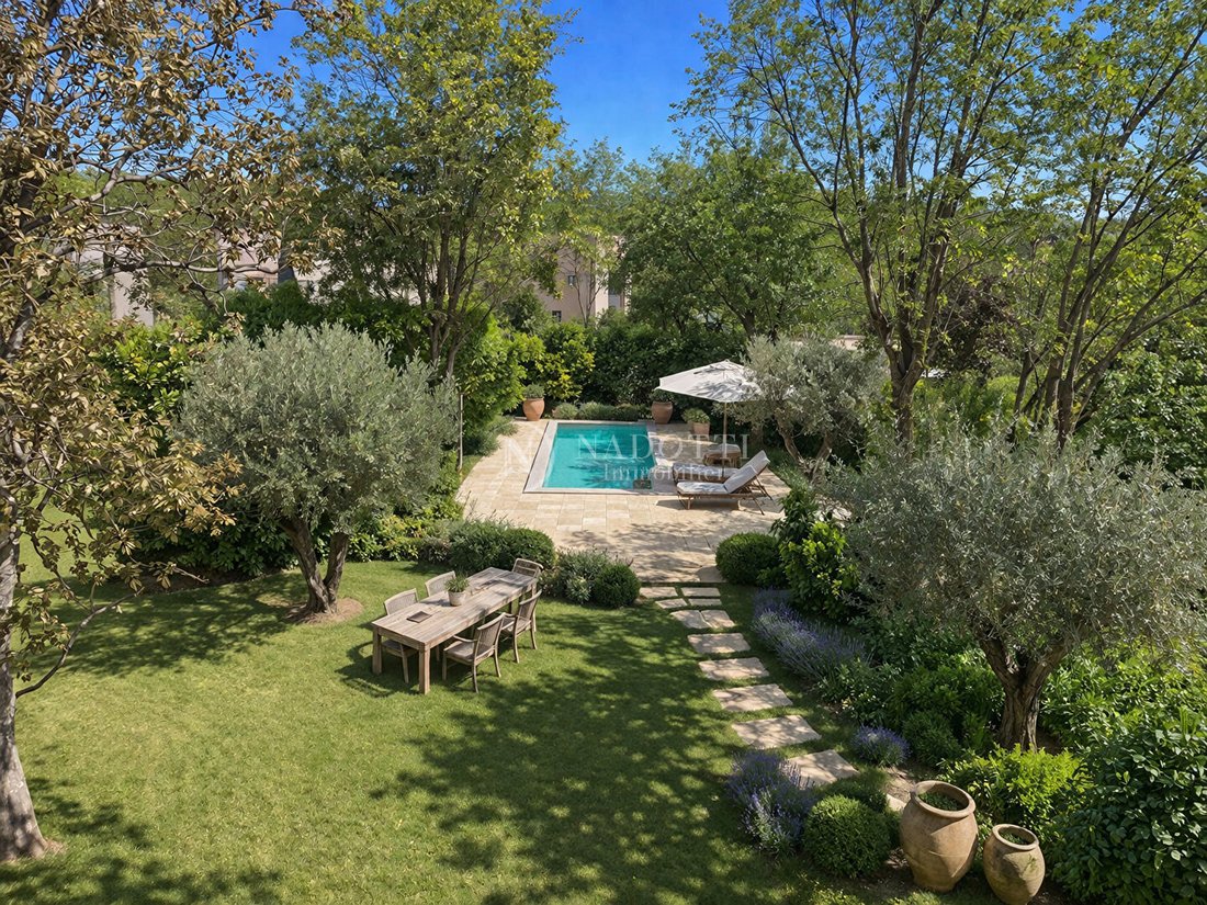 House in Cabrières-d'Avignon, Provence-Alpes-Côte d'Azur, France 2 - 17712558