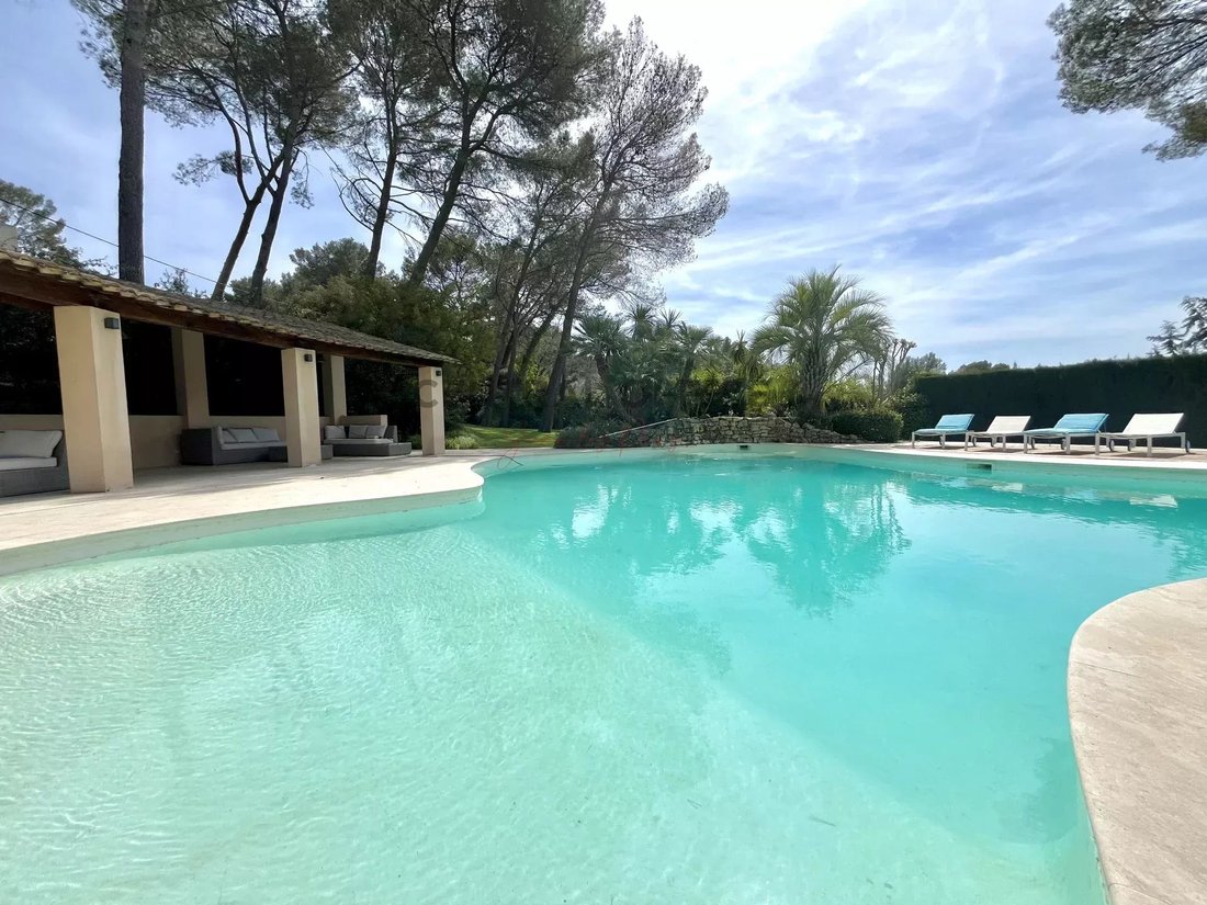 Villa in Mougins, Provence-Alpes-Côte d'Azur, France 3 - 17704797