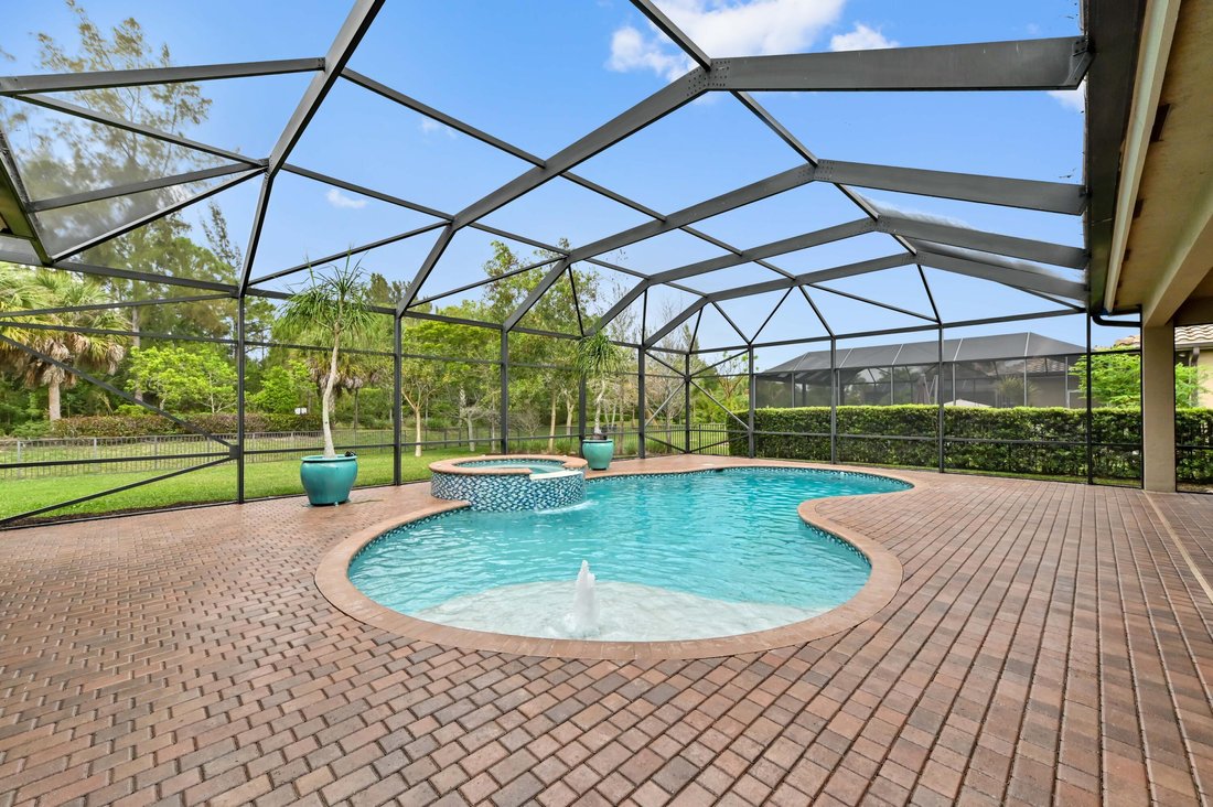 House in Palm Beach Gardens, Florida, United States 4 - 17705272