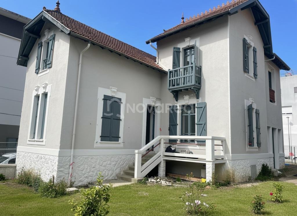 House in Pau, Nouvelle-Aquitaine, France 1 - 17010391