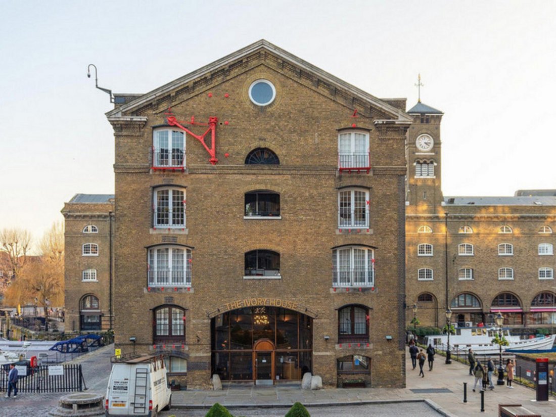 Apartment in Tower Hill, Tower Hamlets, England 1 - 13898012