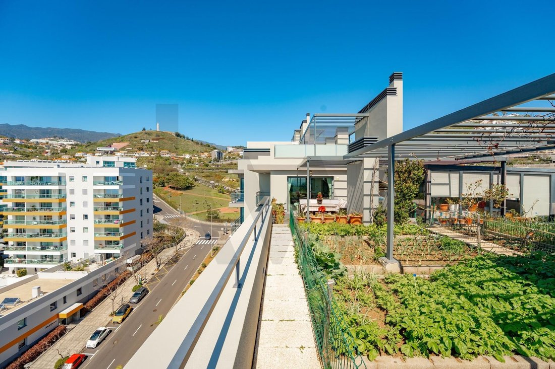Apartment in Sao Martinho, Madeira, Portugal 1 - 17550764