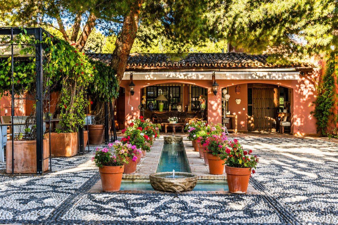 Villa in Guadalmina Baja, San Pedro de Alcantara, Spain 2 - 16795837