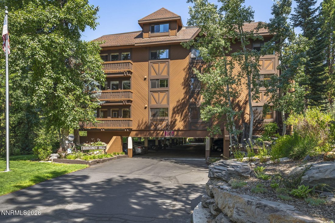 Condo in Incline Village, Nevada, United States 3 - 17713934