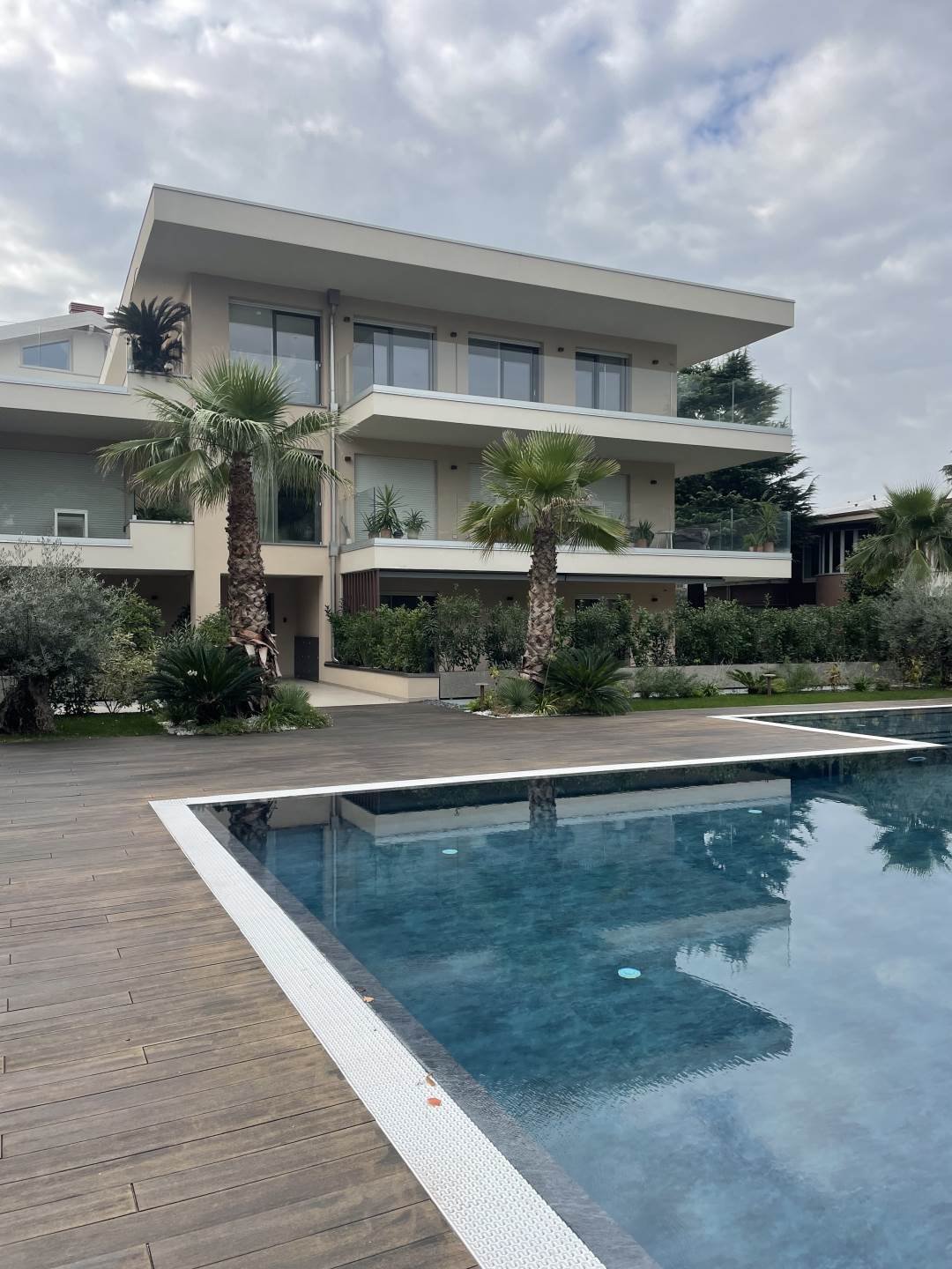 Apartment in Desenzano Centro, Desenzano del Garda, Lombardy 3 - 17708001