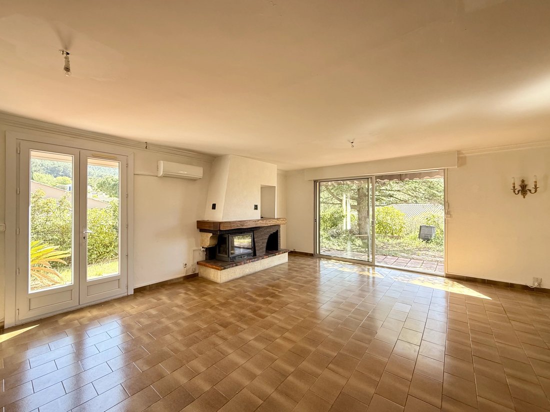 Villa in Saint-Cyr-sur-Mer, Provence-Alpes-Côte d'Azur, France 3 - 17671150