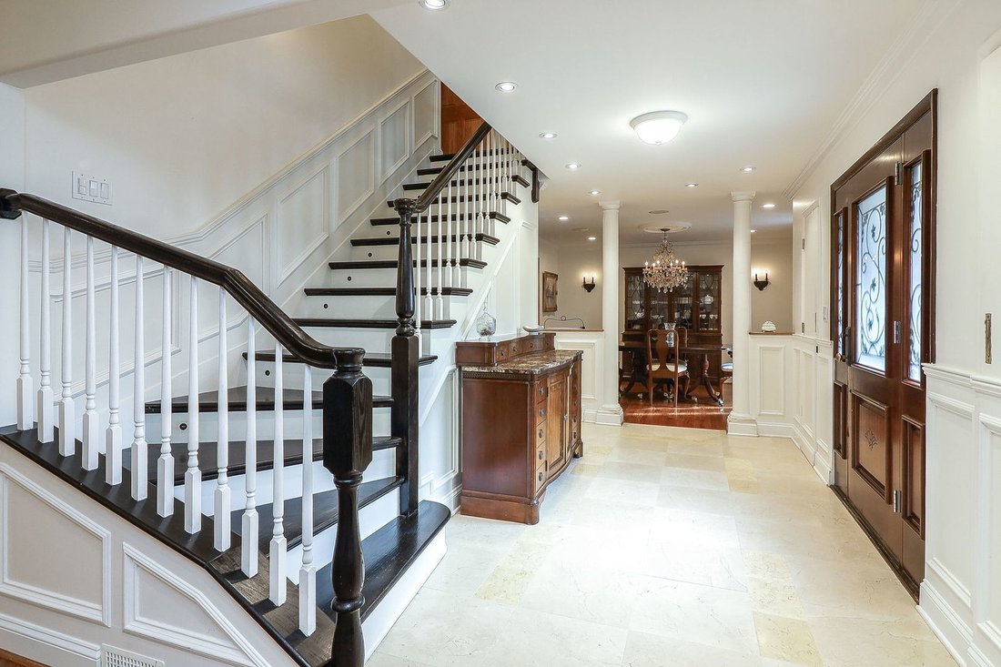 House in Oak Brook, Illinois, United States 2 - 17705776