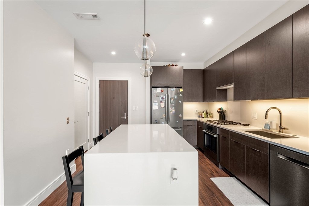 Condo in Boston, Massachusetts, United States 4 - 17708355
