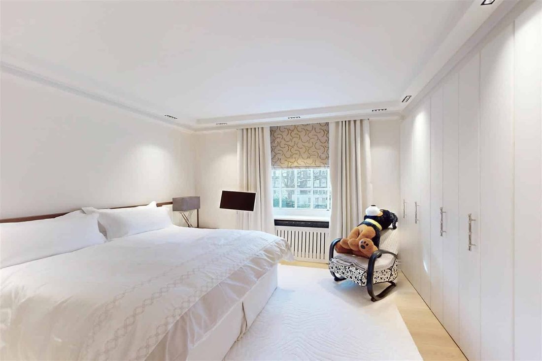 Apartment in Belgravia, Westminster, England 3 - 17618188