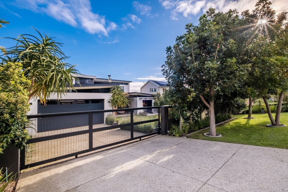 House in Onrus, Western Cape, South Africa 1 - 17708673