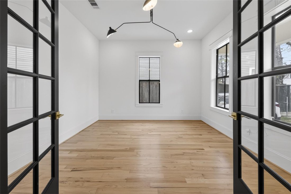 House in Houston, Texas, United States 3 - 17704121