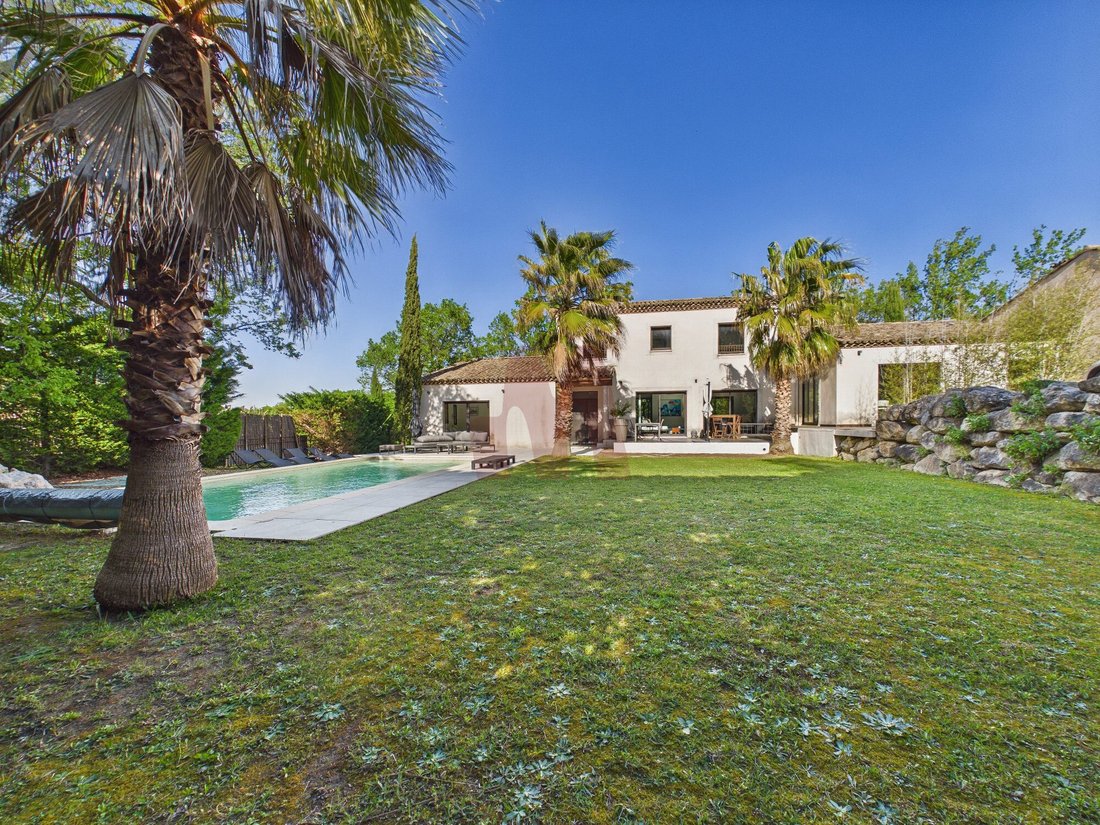 Villa in Ouest, Rochefort-du-Gard, France 4 - 17709811