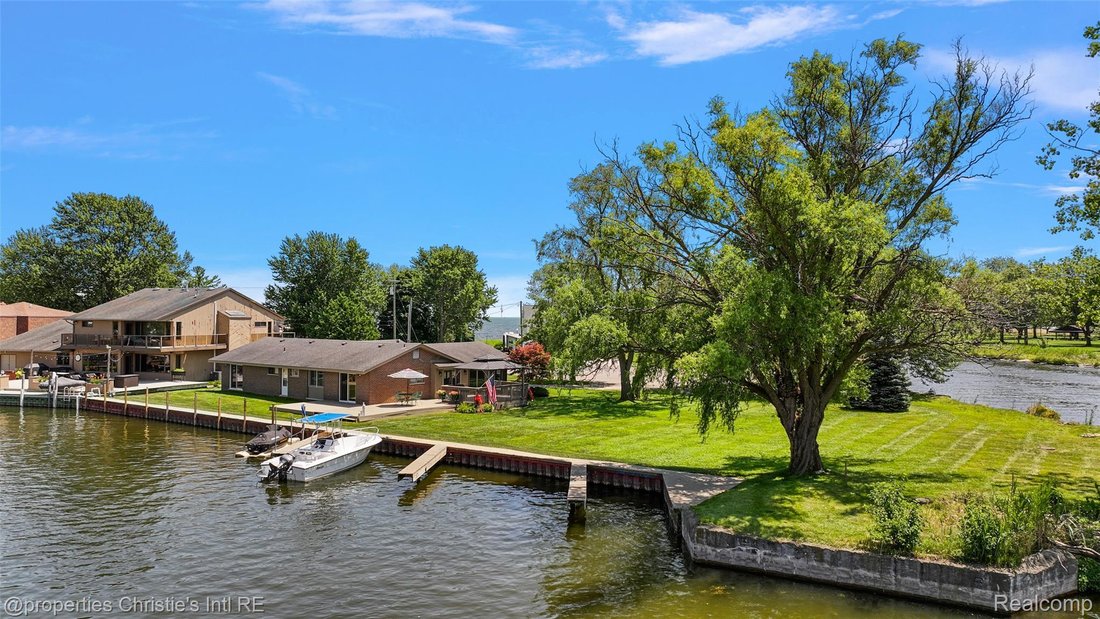House in St. Clair Shores, Michigan, United States 1 - 17711312