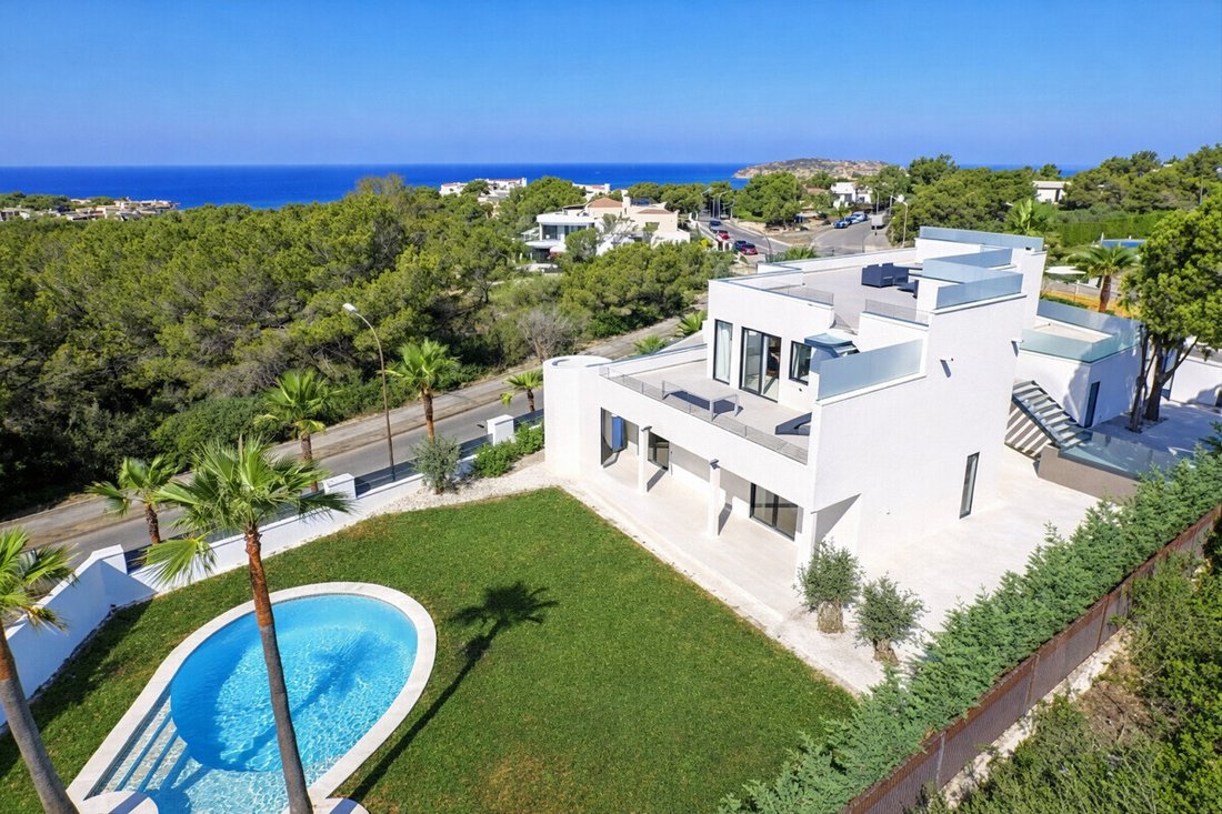 Villa in Rotes Velles, Calvia, Balearic Islands 1 - 17712875