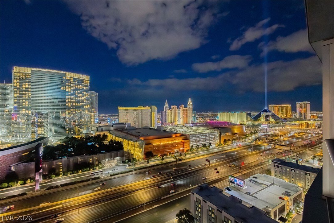 House in Las Vegas, Nevada, United States 3 - 17707564