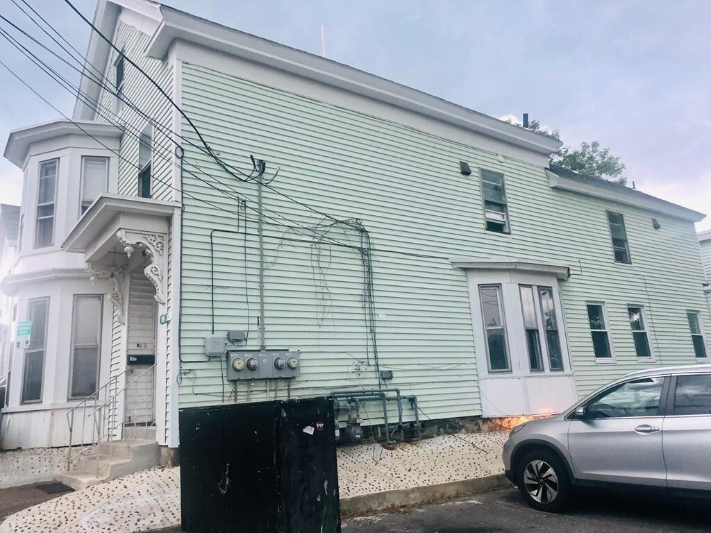 House in Lowell, Massachusetts, United States 3 - 17705729