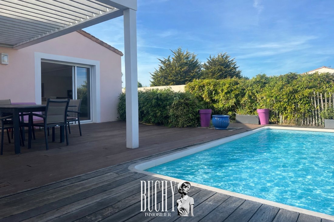 House in Olonne-sur-Mer, Les Sables-d'Olonne, France 1 - 17068425