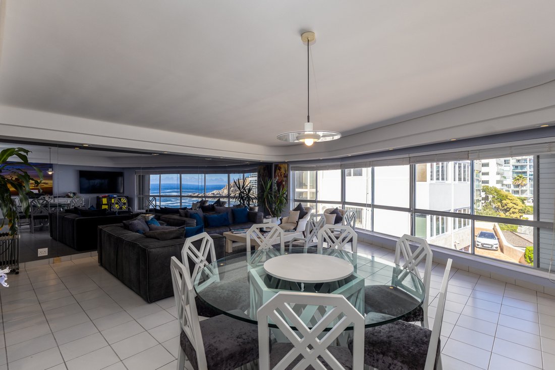 Apartment in Bakoven, Cape Town, South Africa 5 - 17705580