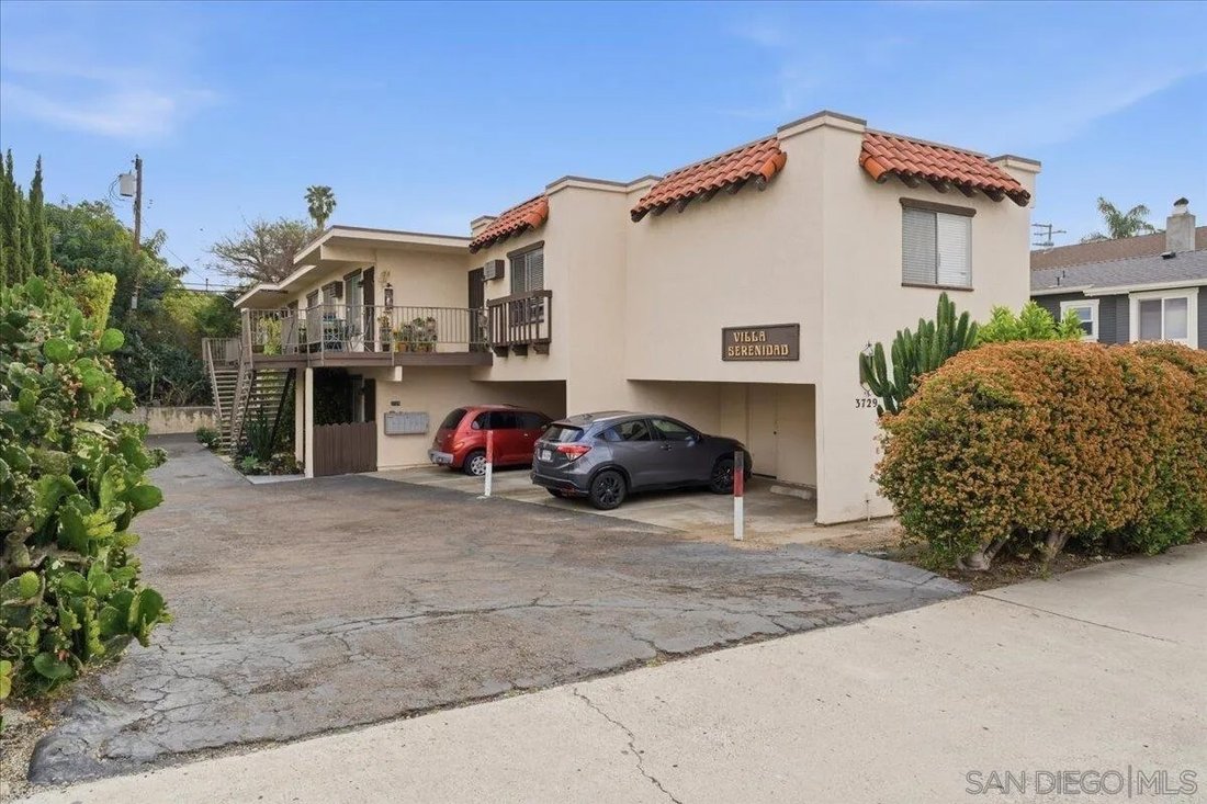 San Diego, California, United States 3 - 17706797