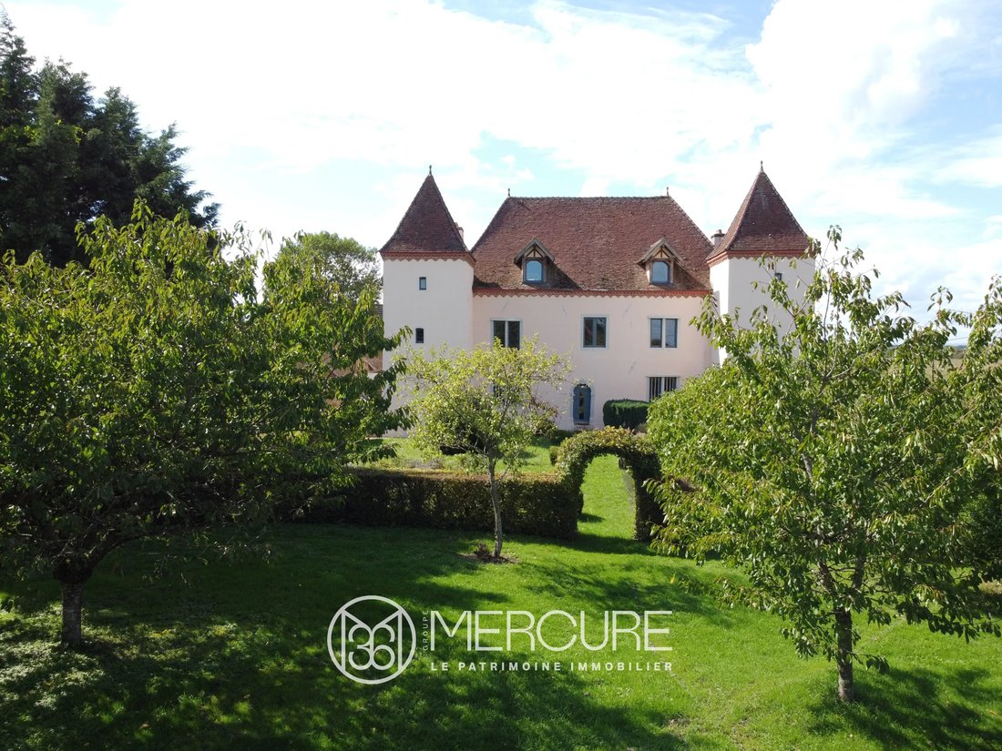 Castle in Chalon-sur-Saone, Bourgogne – Franche-Comté, France 1 - 16013707