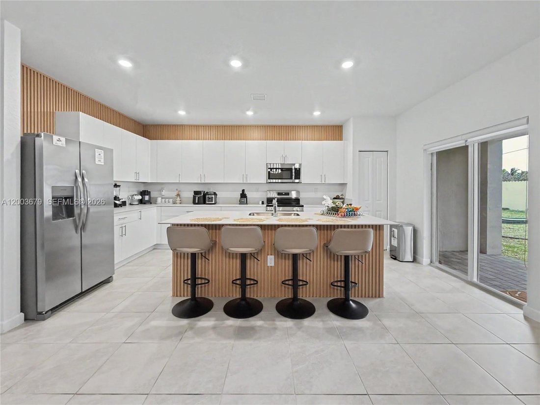 House in Miami, Florida, United States 2 - 17713963