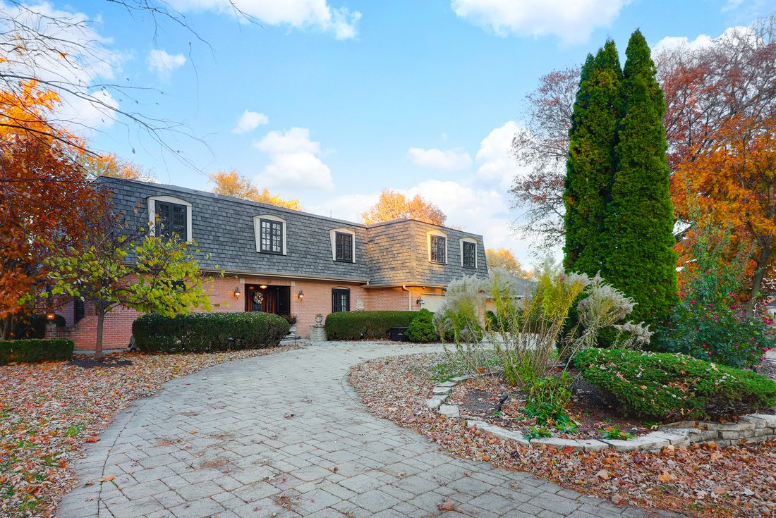 House in Oak Brook, Illinois, United States 1 - 17705776