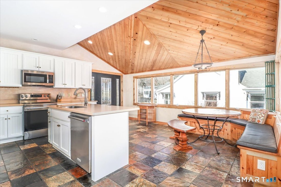 House in Danbury, Connecticut, United States 5 - 17386311